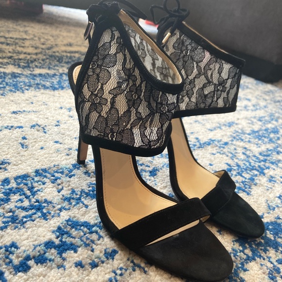 Ivanka Trump Lace Heels - Picture 3 of 5